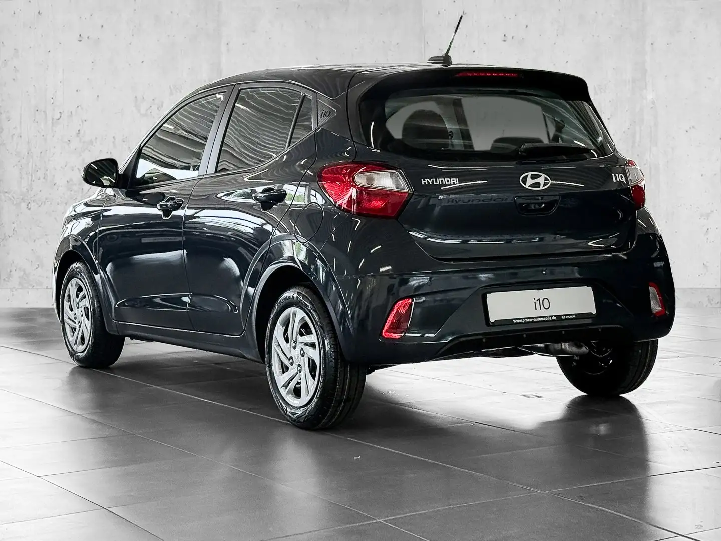 Hyundai i10 1.0 Benzin SELECT MY25+RFK+KLIMA+NAVI Grijs - 2