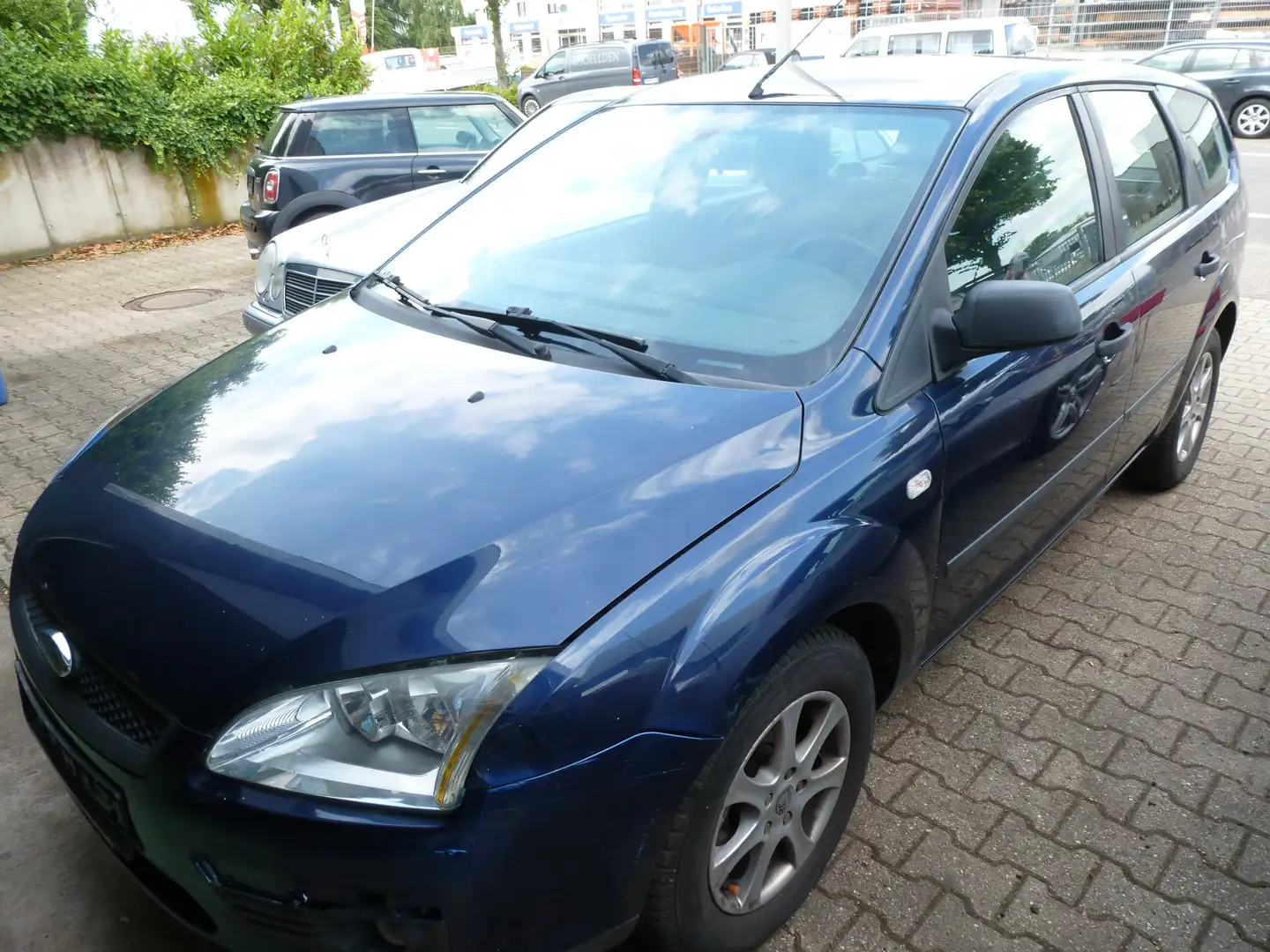 Ford Focus Trend Blauw - 2