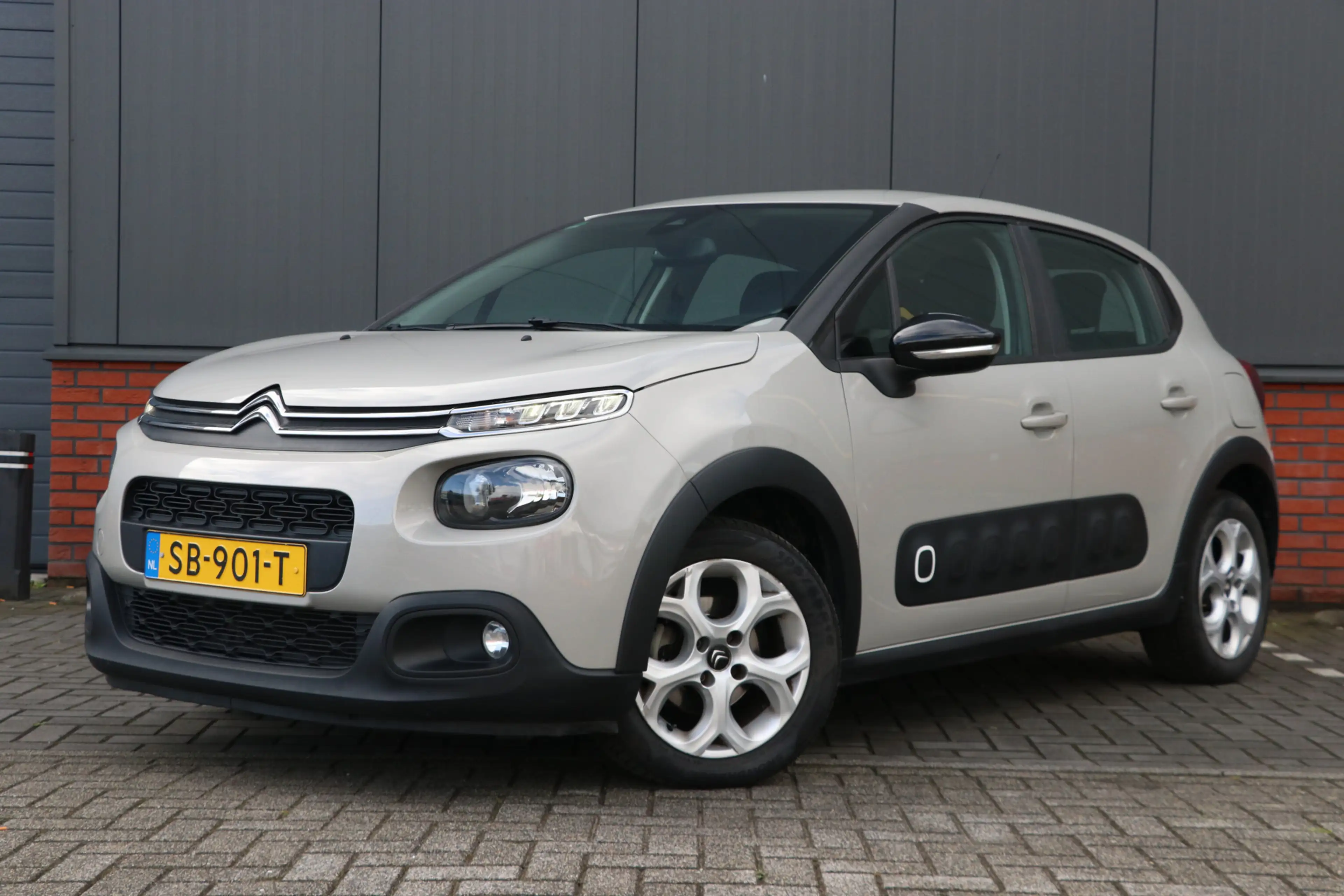 Citroen C3 1.2 PureTech S&S Feel Automaat | carplay | airco |