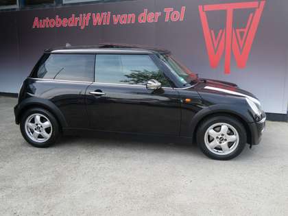 MINI Cooper 1.6 CHILI | PANORAMA | LEER | HARMAN KARDON | CLIM