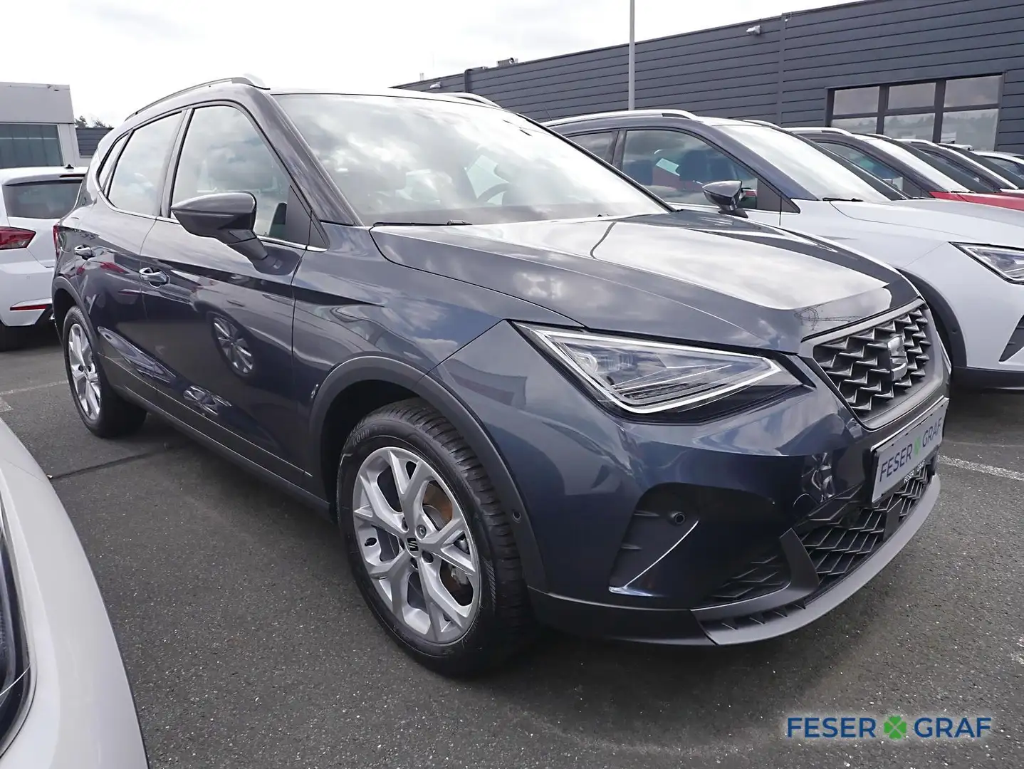 SEAT Arona FR 1.0 TSI Navi/R-Kamera/ACC Grijs - 2