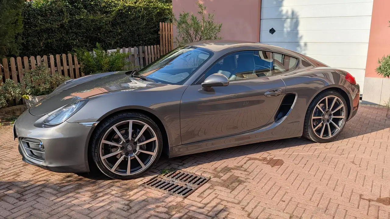 Porsche Cayman