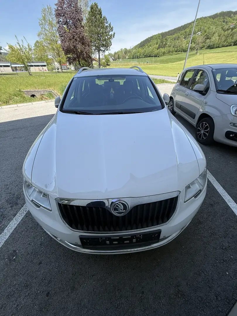 Skoda Superb Combi 1,8 TSI Elegance DSG - 2