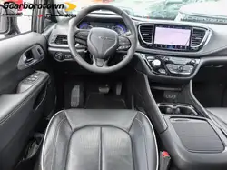 Chrysler Pacifica 2025