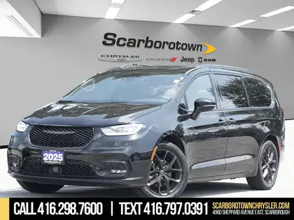 Black 2025 Chrysler Pacifica Minivan Front-Wheel Drive Automatic
