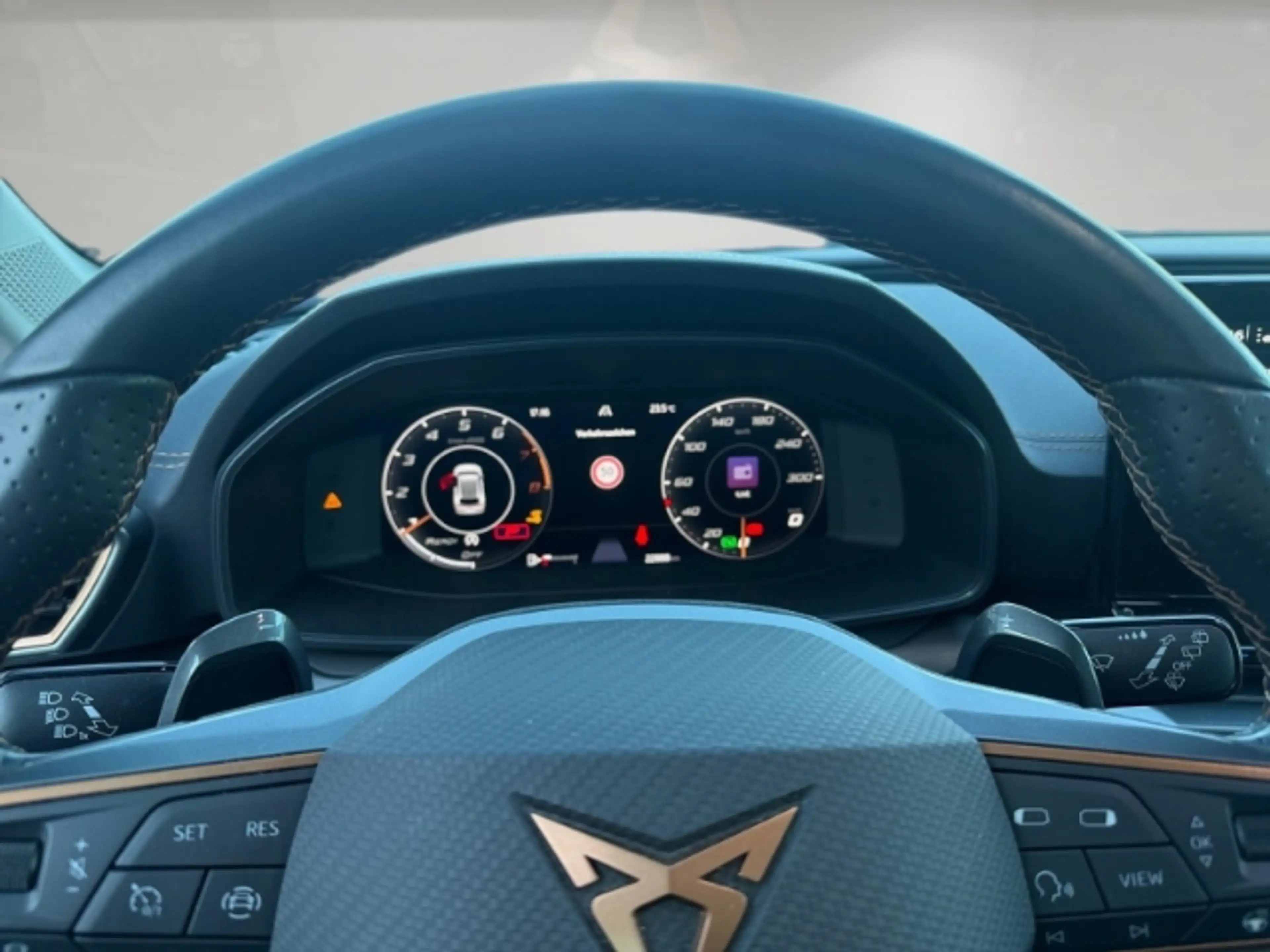 CUPRA Formentor 1.5 TSI /Parklenkassistent/DAB/Tempomat/MP3 — photo 8
