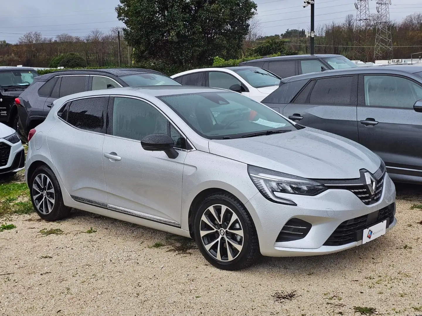 Renault Clio 1.6 E-Tech full hybrid Techno Gris - 1