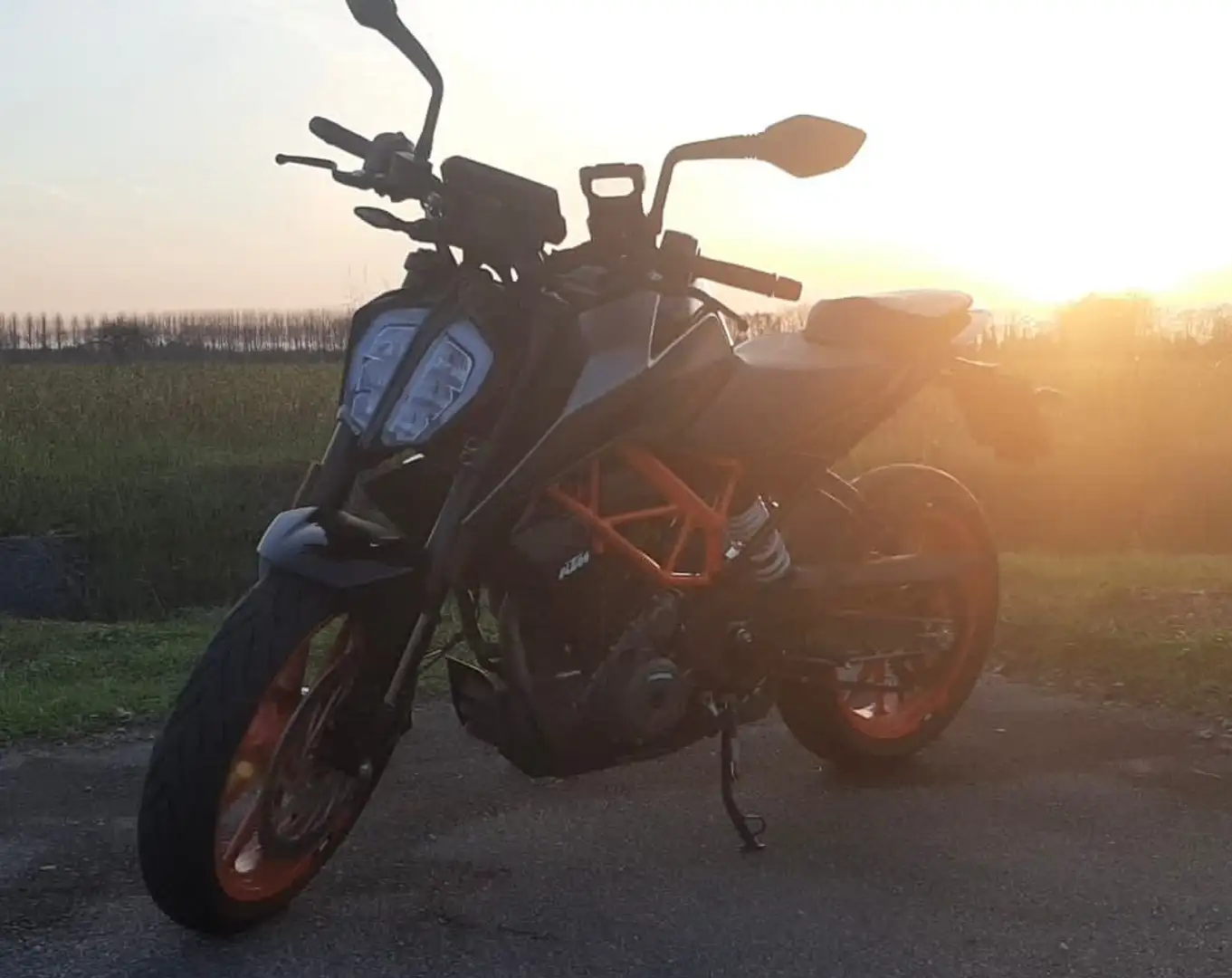 KTM 390 Duke Gris - 1