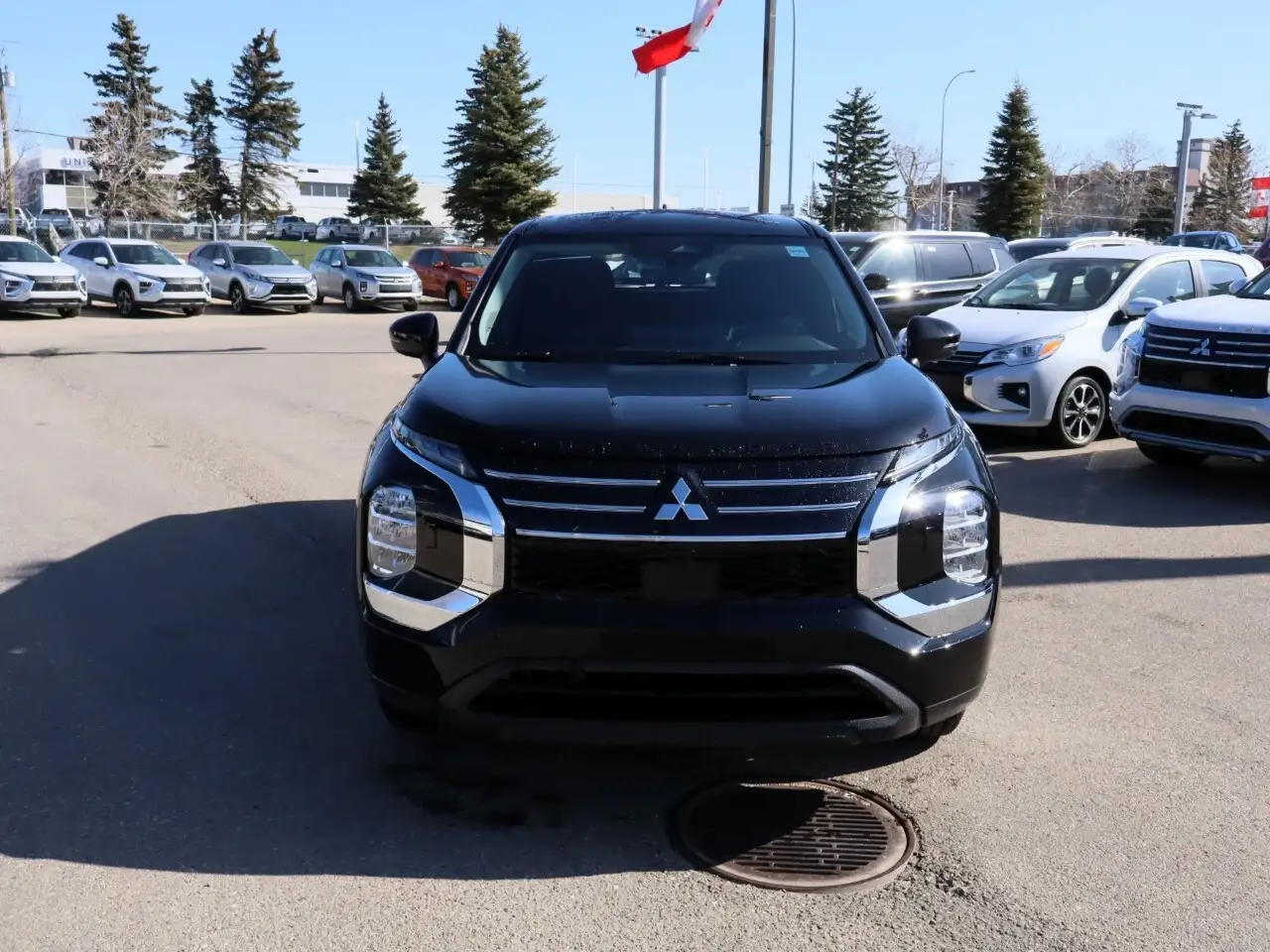 Mitsubishi Outlander снимка Mitsubishi Outlander