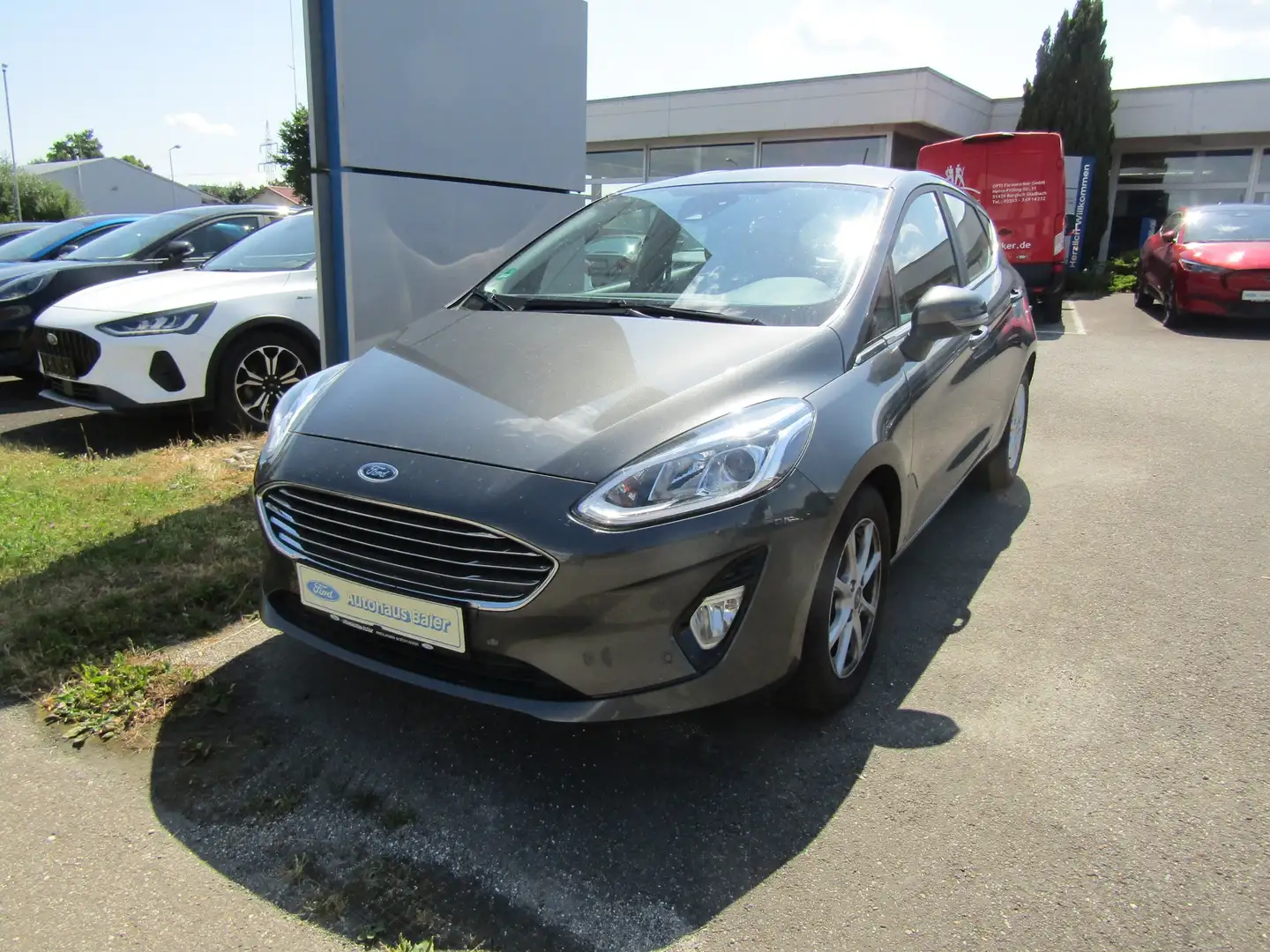 Ford Fiesta Titanium - Automatik/Sitzheizung/LED/SYNC Grau - 2