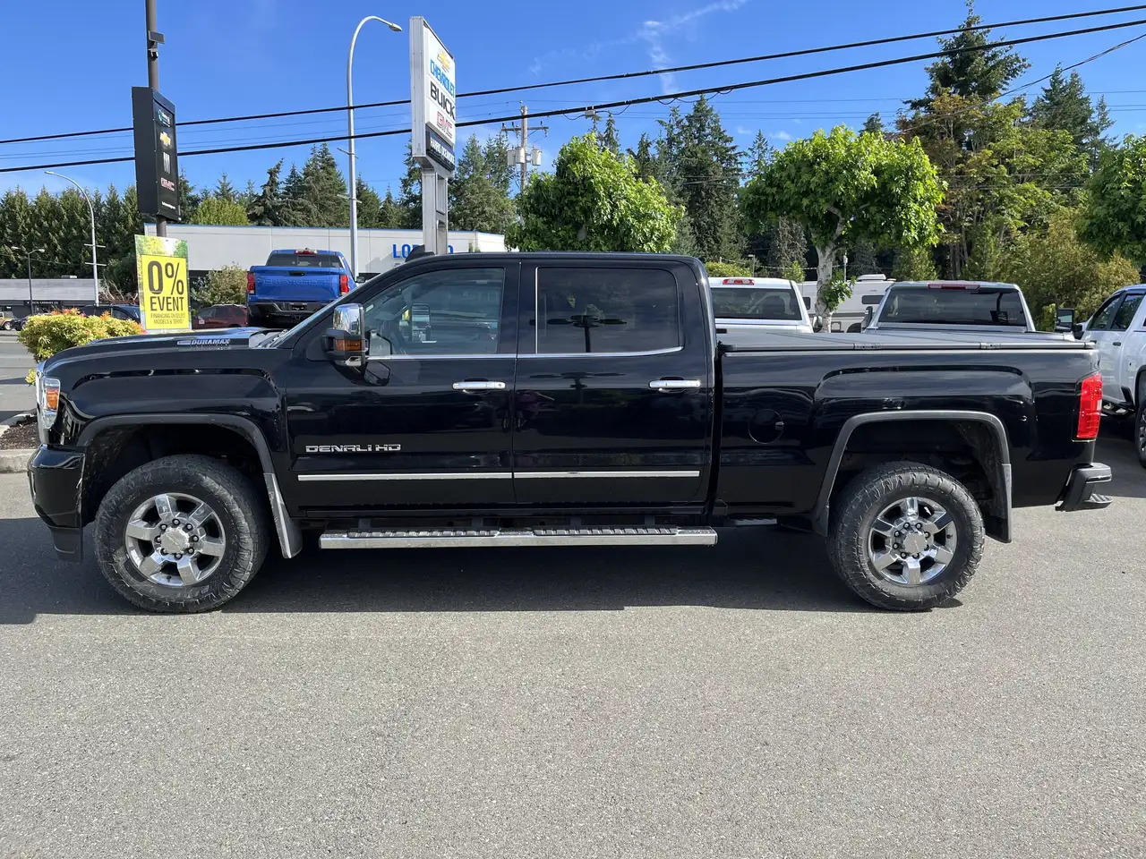 GMC Sierra 3500HD photo GMC Sierra 3500HD