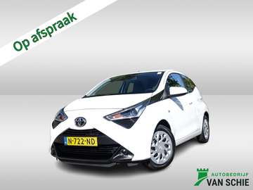 1.0 VVT-i x-play 1e-Eig. & Dealer-Onderh. BOVAG-Ga