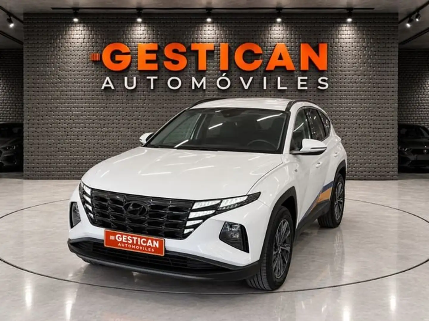 Hyundai TUCSON 1.6 CRDI 100kW (136CV) 48V Maxx DCT Blanco - 1
