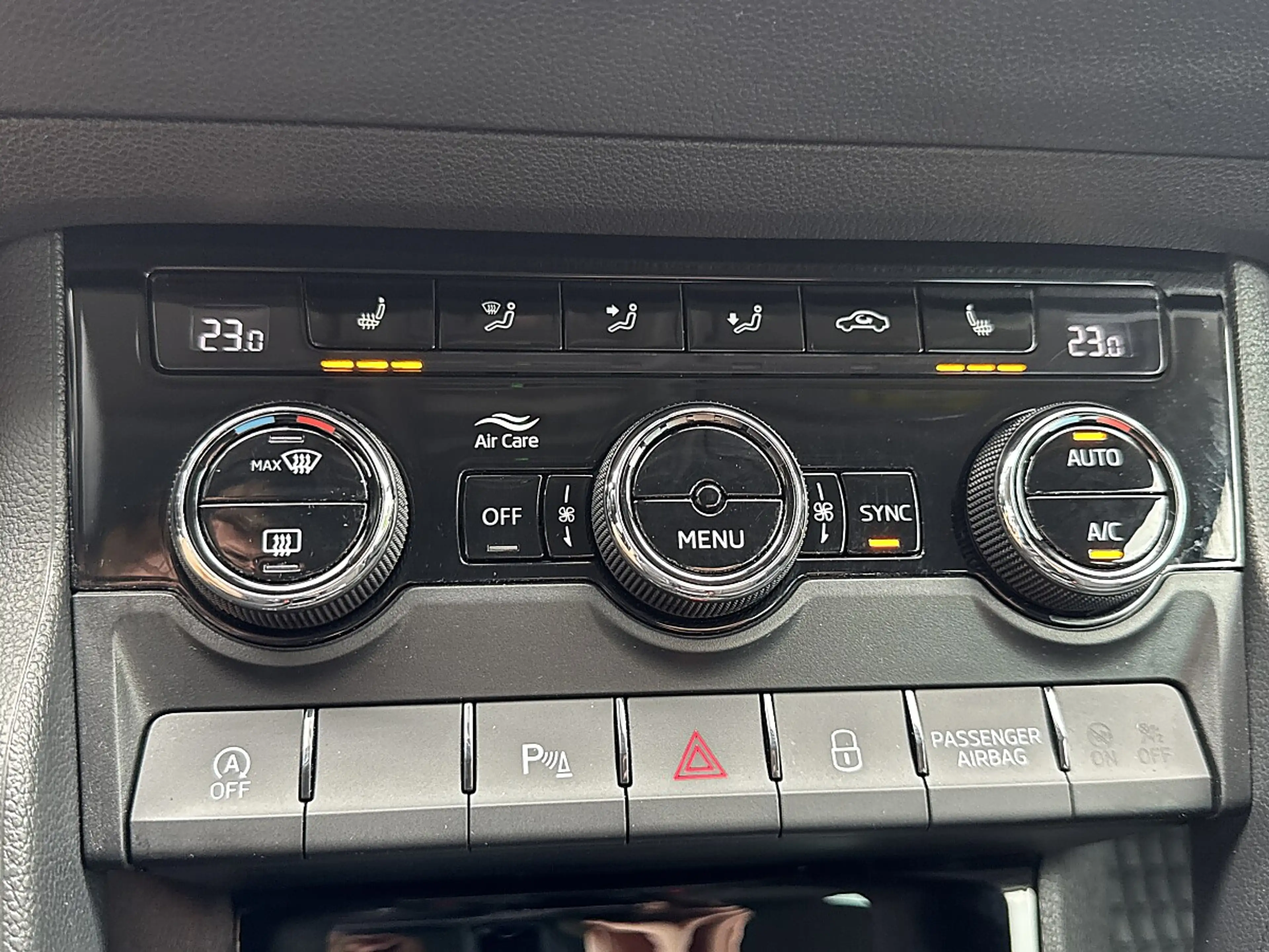 Skoda Karoq 2,0 TDI 4x4 DSG*LED*ACC*RFK* — photo 14