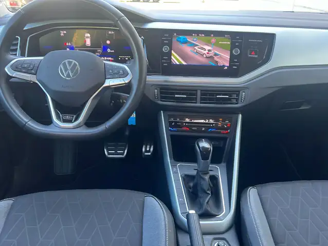 Volkswagen Polo view 24