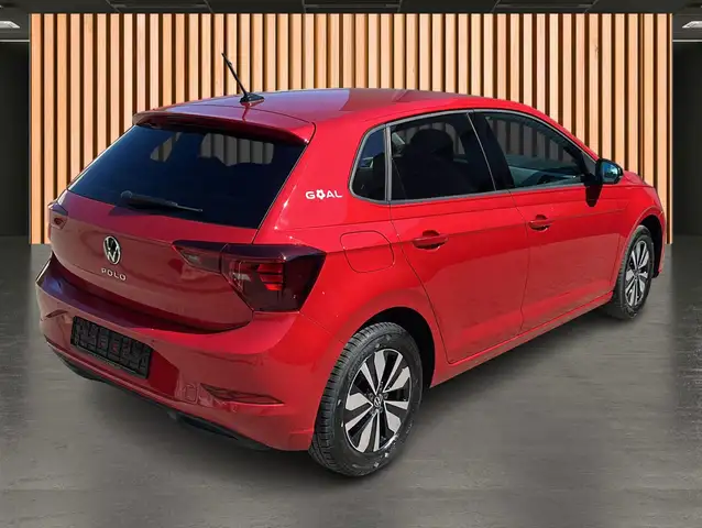 Volkswagen Polo view 5