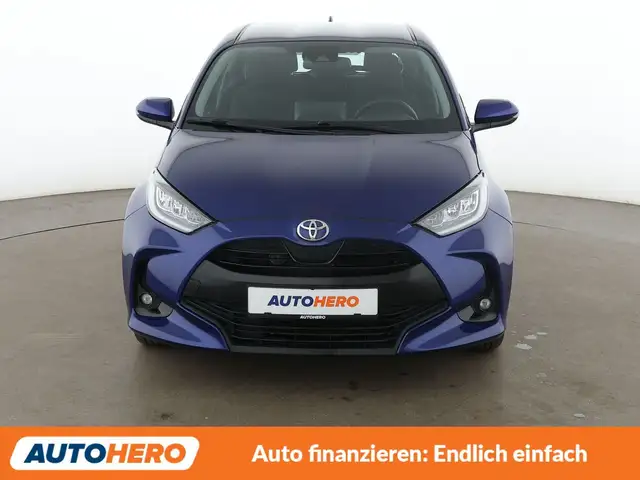 Toyota Yaris view 9