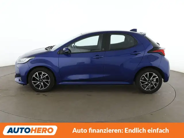 Toyota Yaris view 3