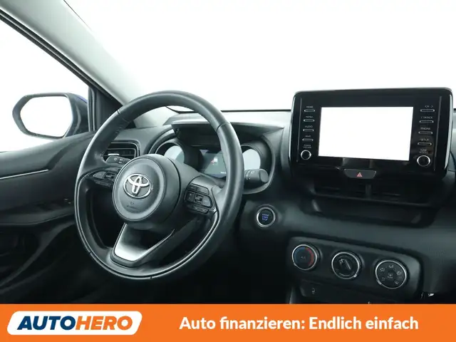 Toyota Yaris view 13
