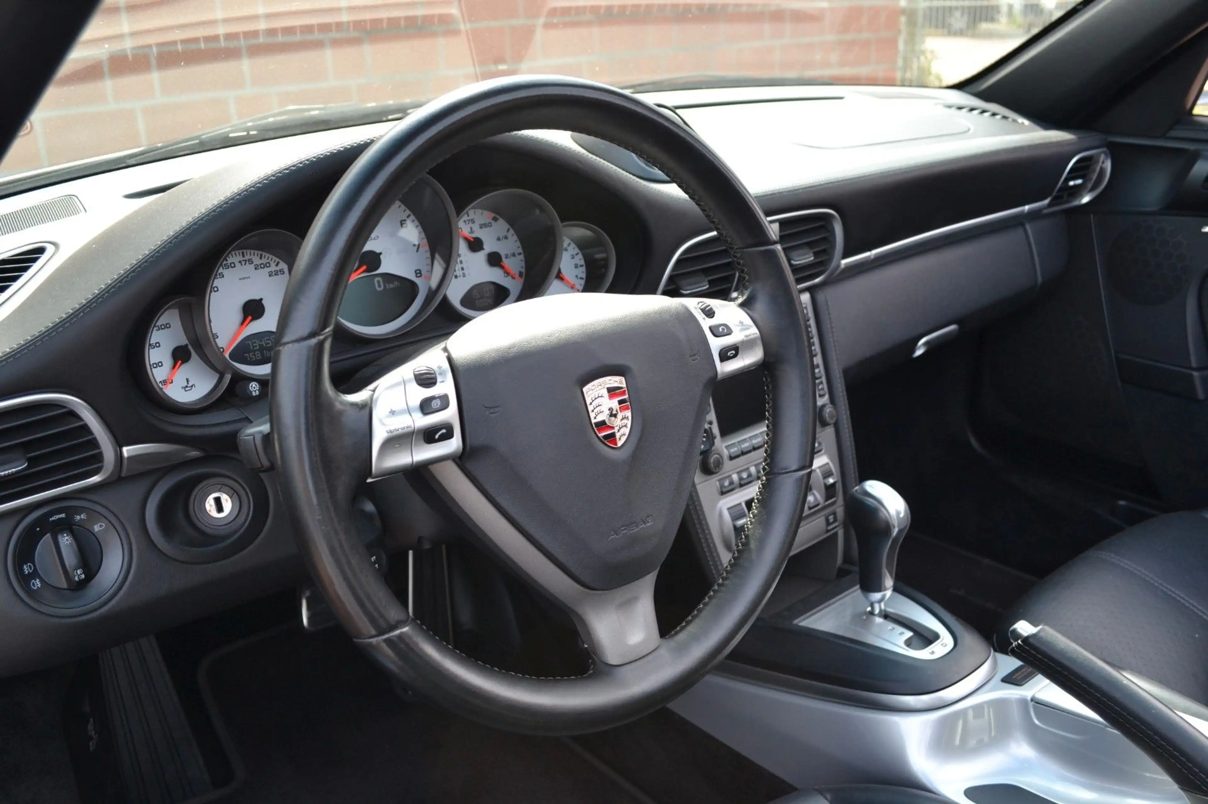 Porsche 997 Turbo Cabrio PDC SHZ BI-XENON NAVI KLIMA — photo 7