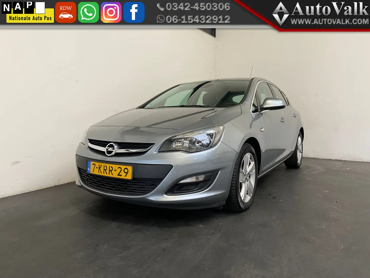 Opel Astra 1.4 Turbo Edition. Xenon! Grau - 1