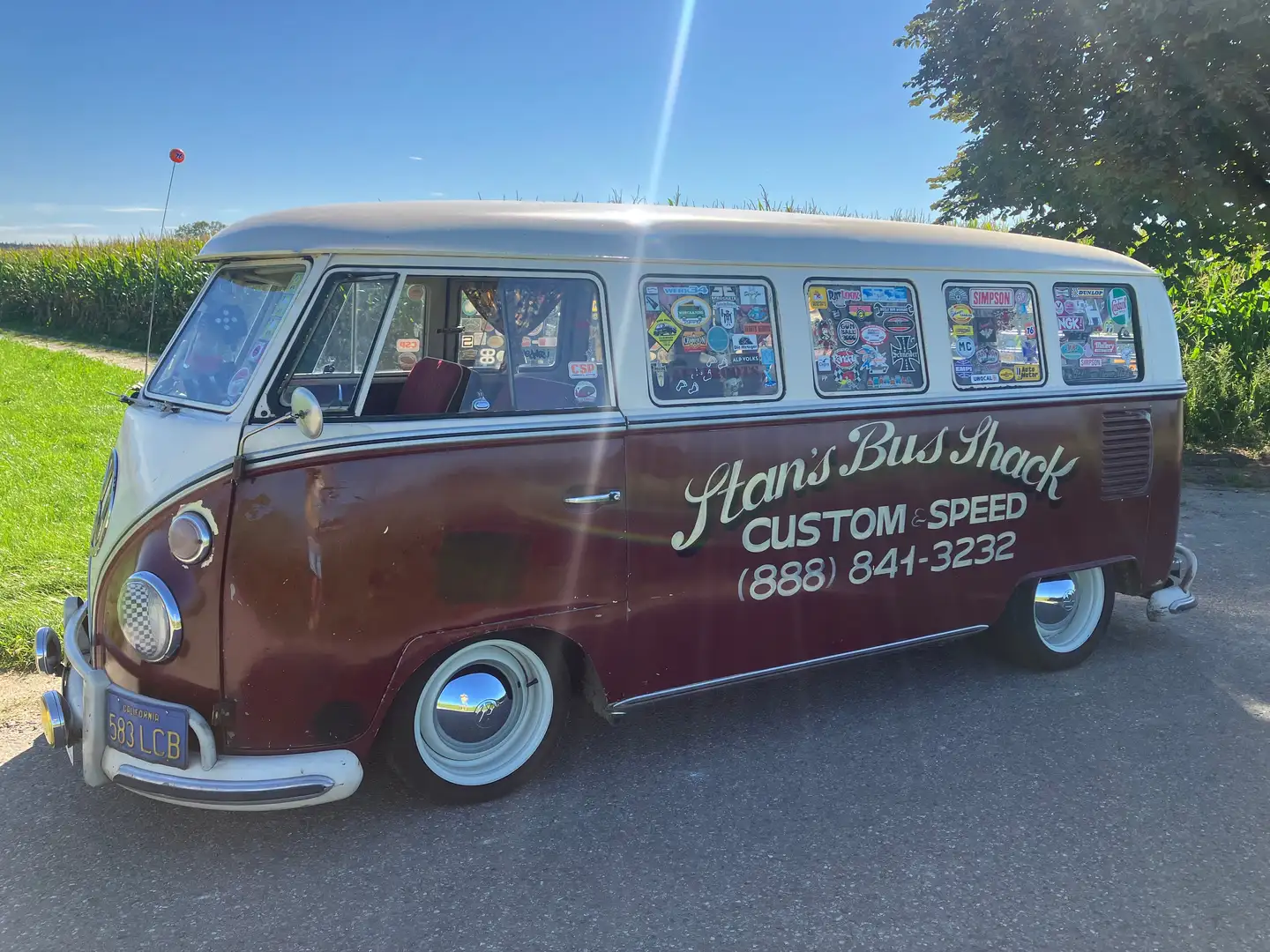 Volkswagen T1 Deluxe 13 Fenster Bus - 2