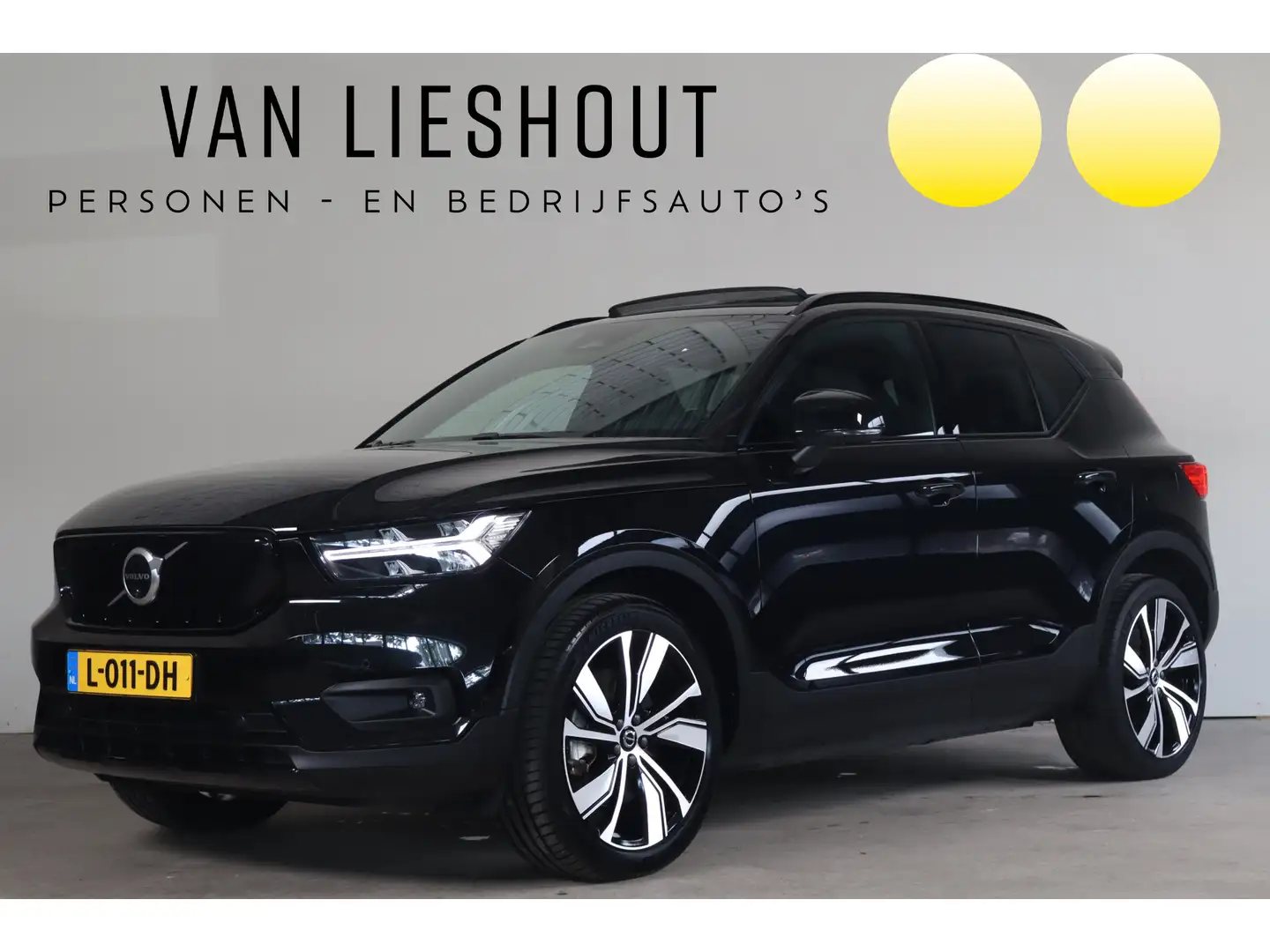 Volvo XC40 Recharge P8 AWD R-Design NL-Auto!! Panoramadak I L Zwart - 1