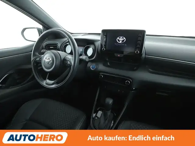 Toyota Yaris view 13