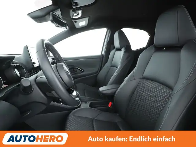 Toyota Yaris view 10