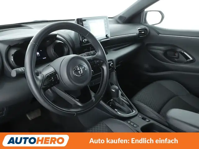 Toyota Yaris view 11