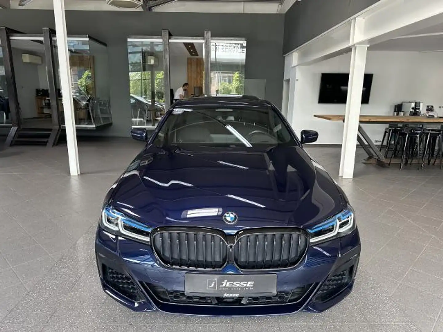 BMW M550 i xDrive Laser ACC B&W HUD 360° Standhzg. GSD Blauw - 2