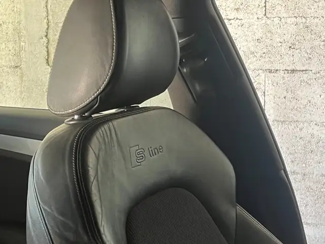 Audi A4 Avant view 12