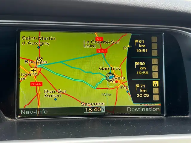 Audi A4 Avant view 10