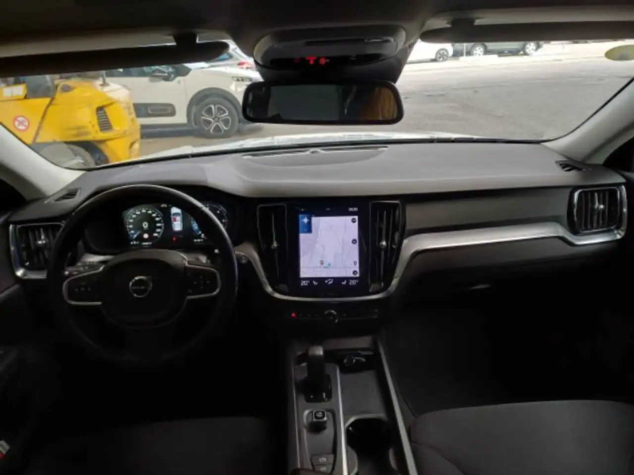 2021 Volvo V60 V60 2.0 b4 Momentum Business auto - GH735PL, photograph 4