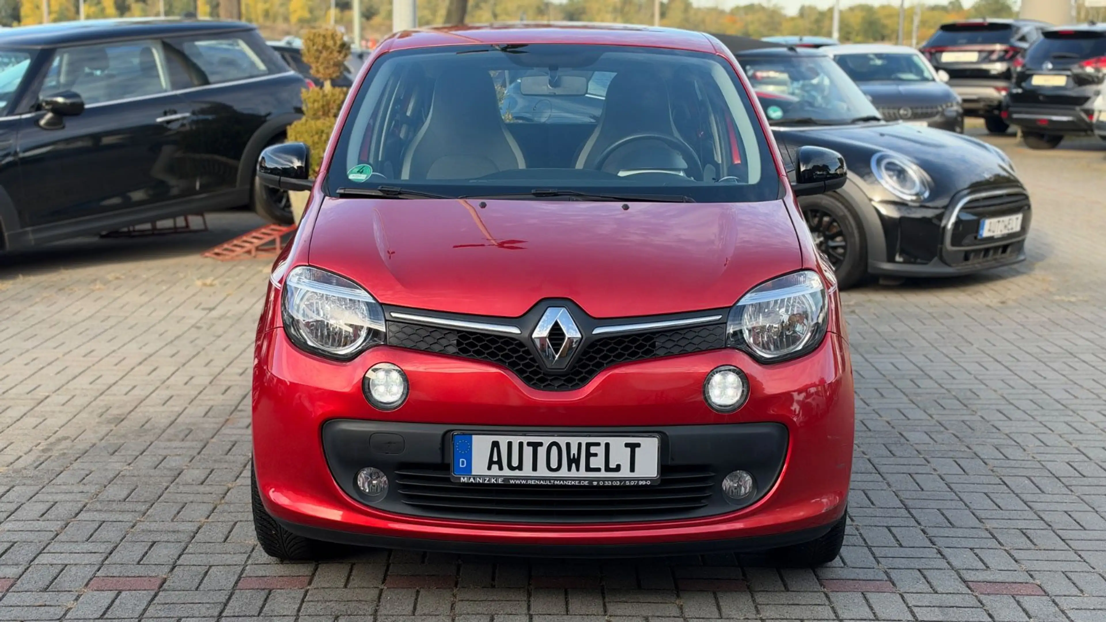 Renault Twingo SCe 70 EDC Limited — photo 7