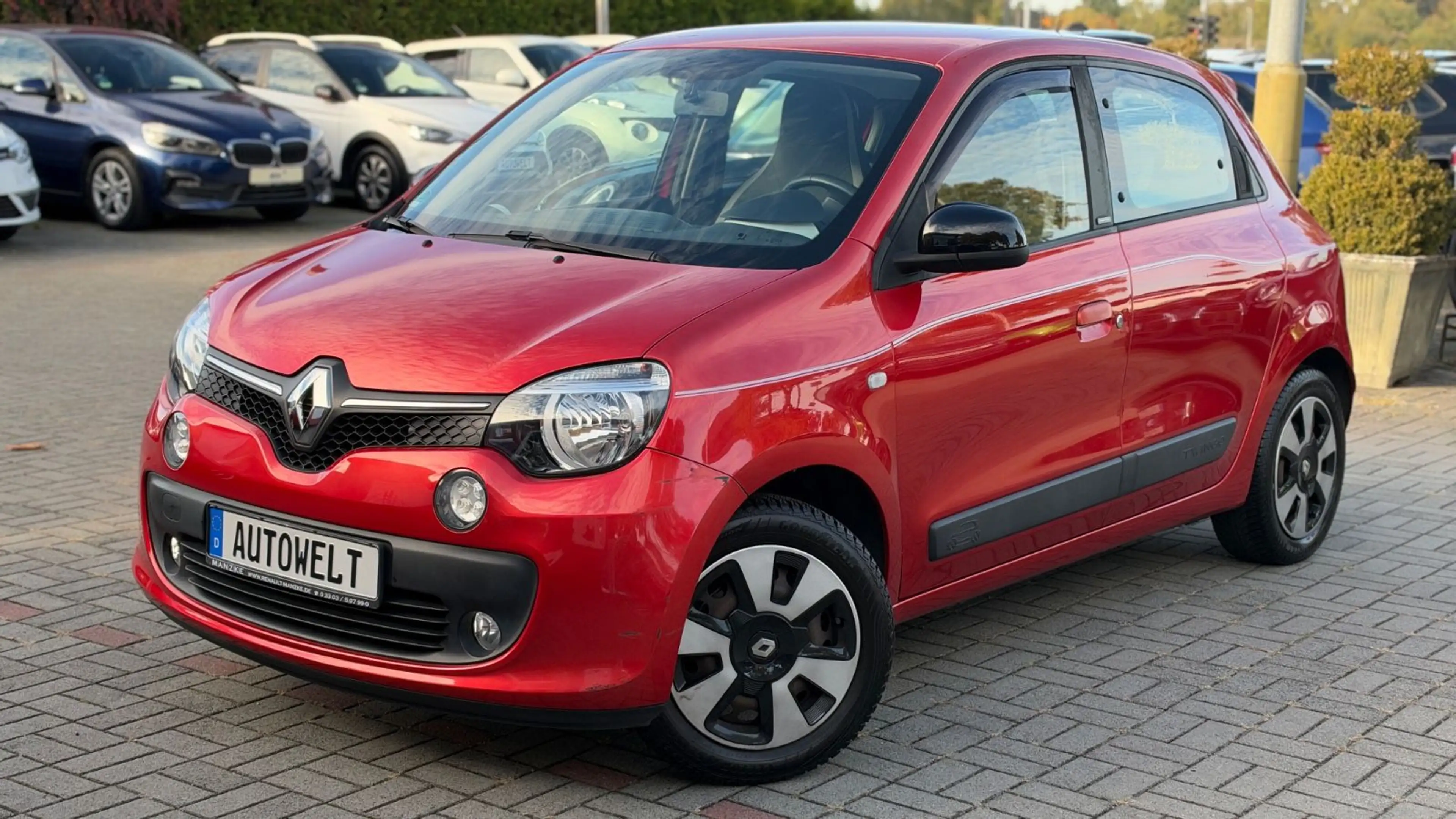 Renault Twingo SCe 70 EDC Limited — photo 2