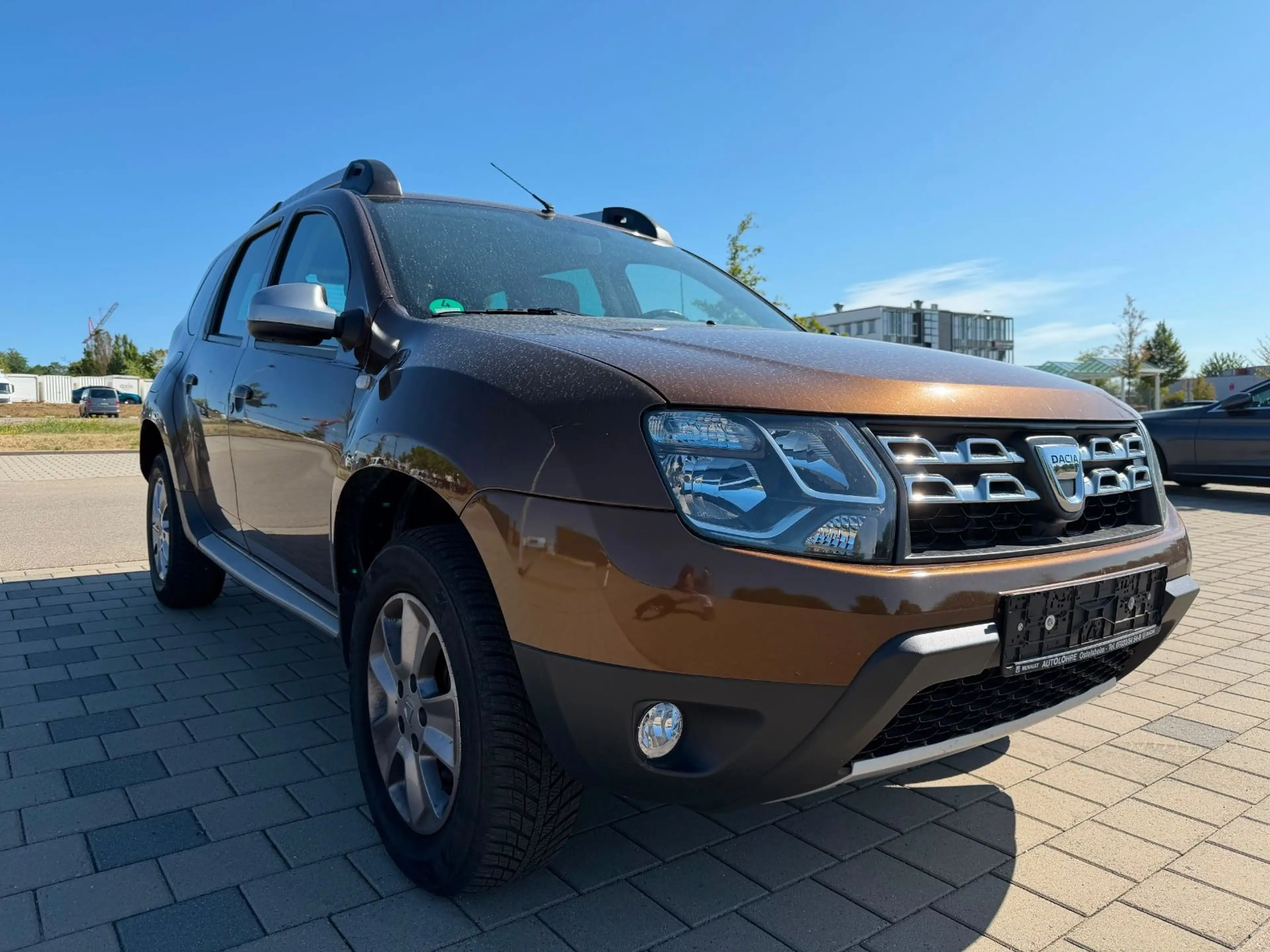 Dacia Duster I Prestige 4x2*NAVI*LEDER*PDC*KLIMA*TÜV* — photo 2