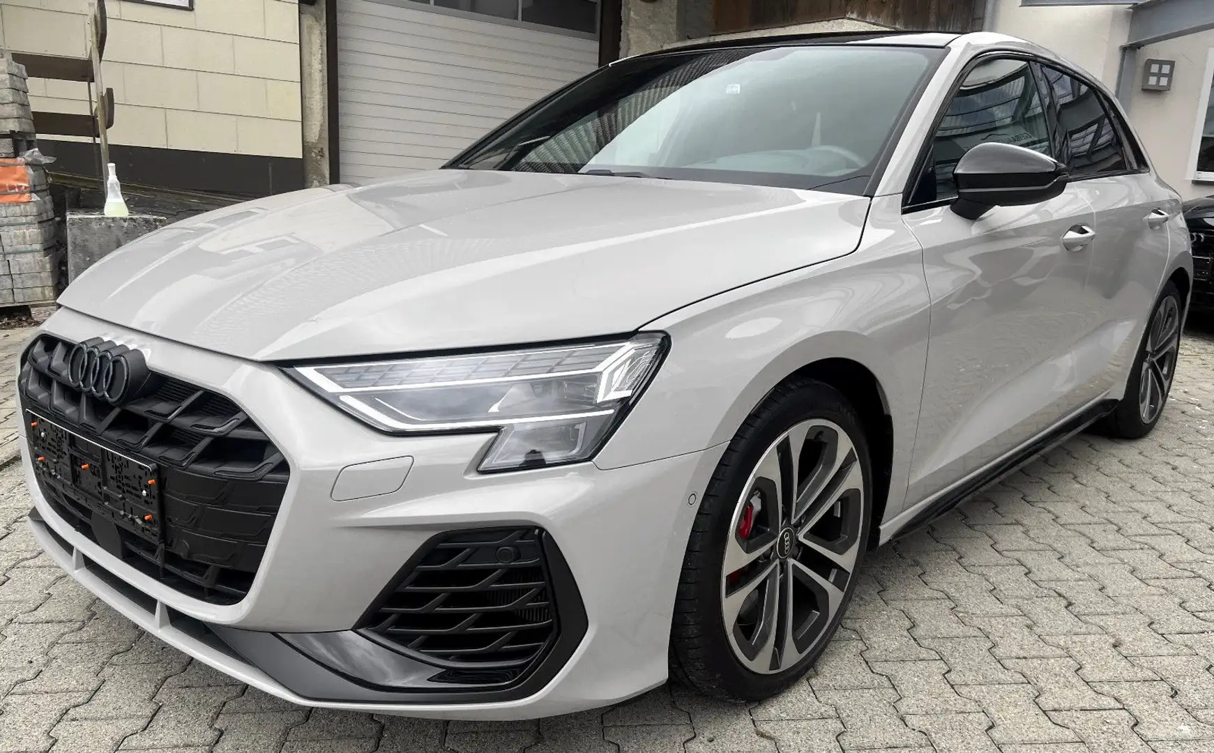 Audi S3 Sportback quattro Sonderfarbe PORSCHE KREIDE Grau - 2