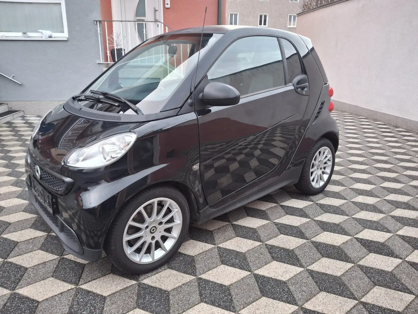 smart forTwo cdi coupe  dpf Schwarz - 1