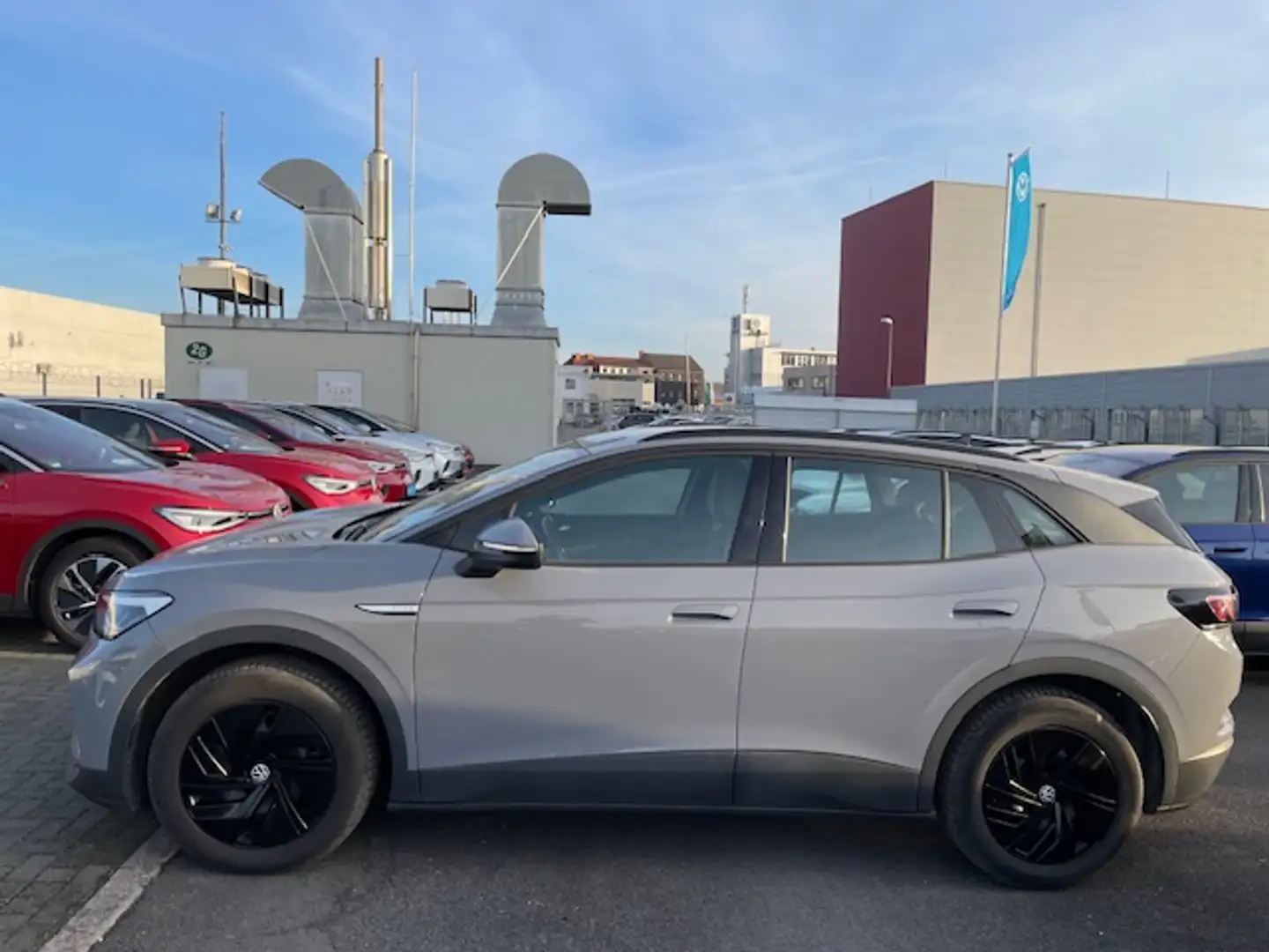 Volkswagen ID.4 Pure R.-Kamera ACC elektr. Heckklappe Navi Sitz... Grau - 2