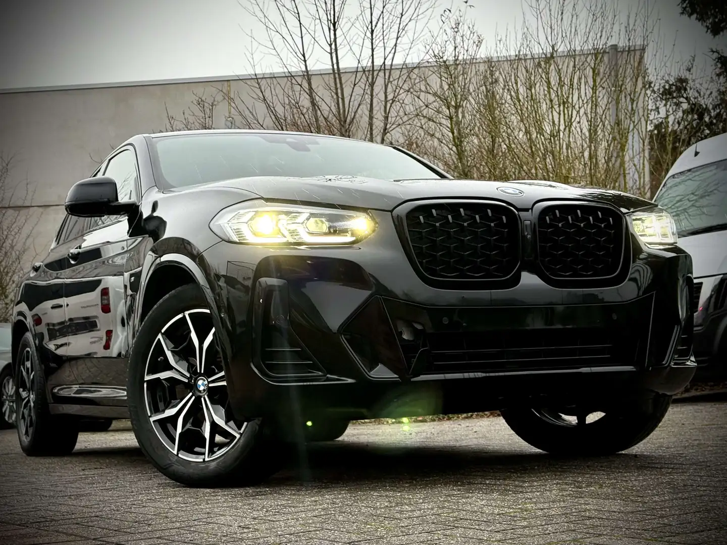 BMW X4 X4 2.0 dA xDrive20 MHEV Pack M Pano. Belgium car Negro - 1