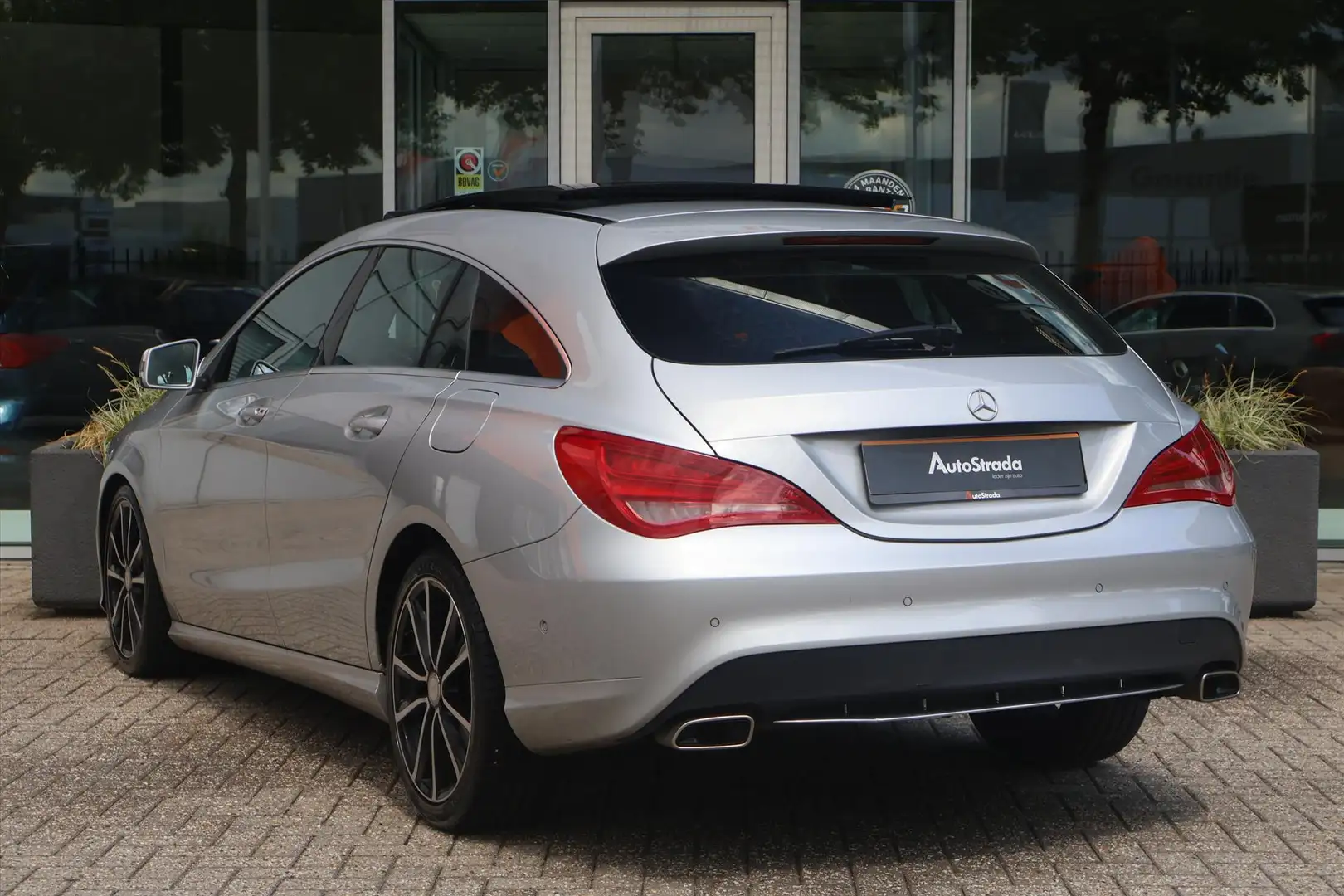 Mercedes-Benz CLA 180 Shooting Brake | Pano I Stoelverwarming | Navi | C Grijs - 2