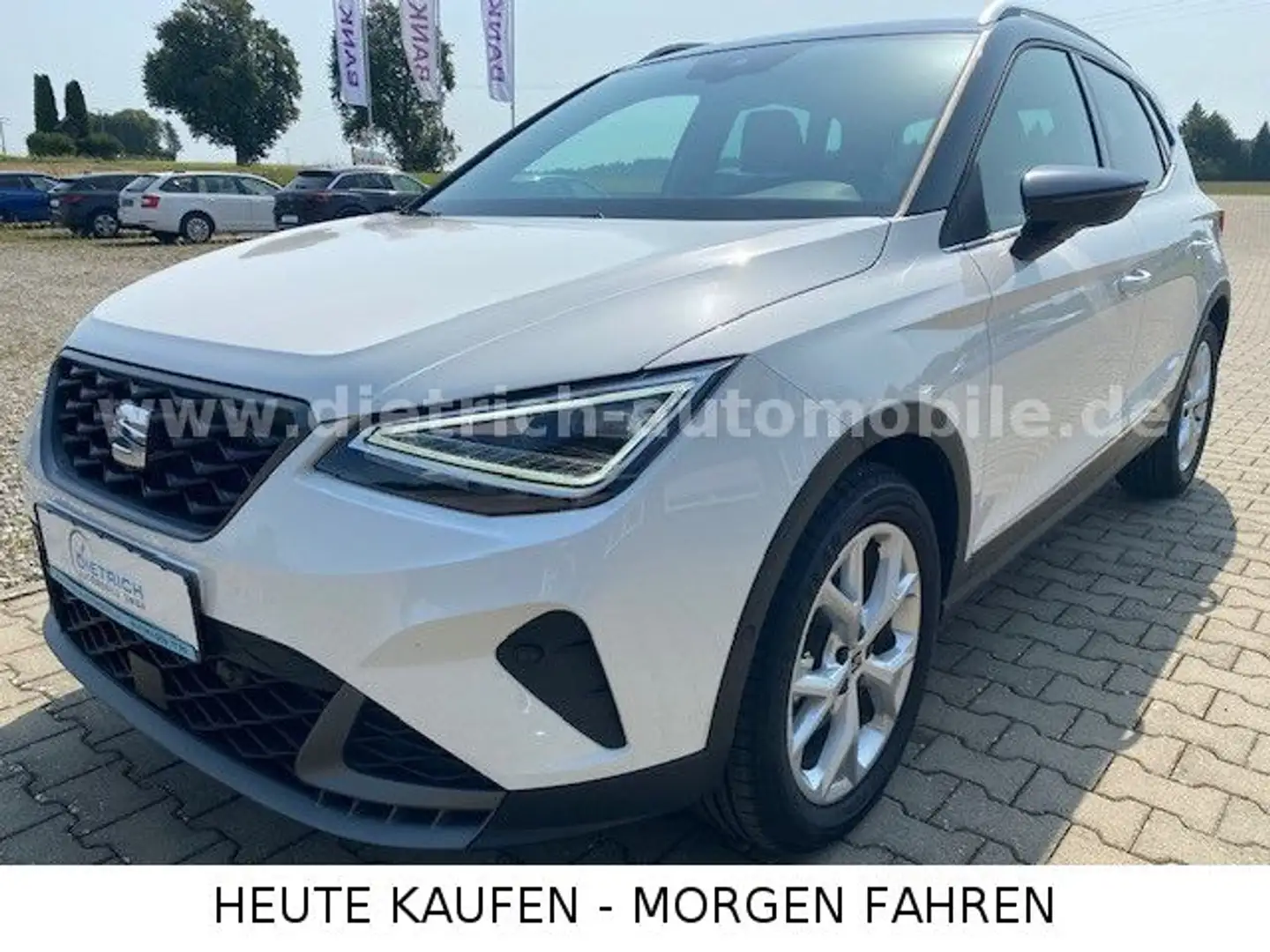 SEAT Arona 1,0 FR DSG SHZ LED ACC DAB PDC KAMERA ALU Weiß - 1