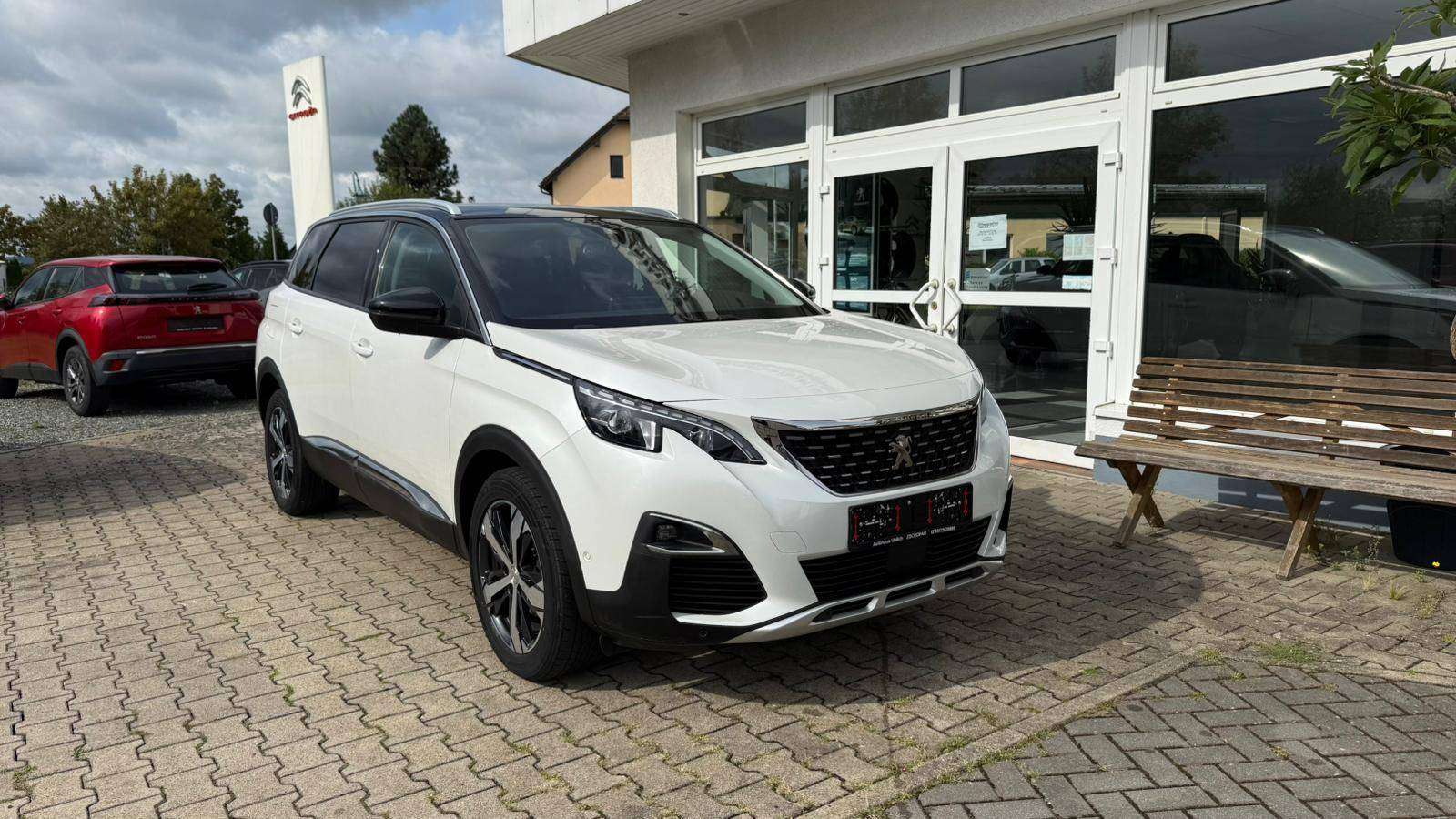 Peugeot 5008
