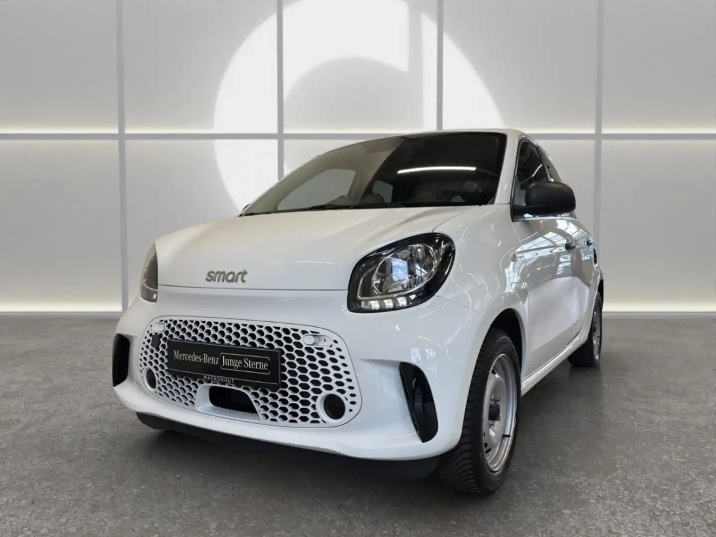 smart forFour EQ COOL&AUDIO+DAB+LADERAUMABDECKUNG+KLIM Weiß - 2