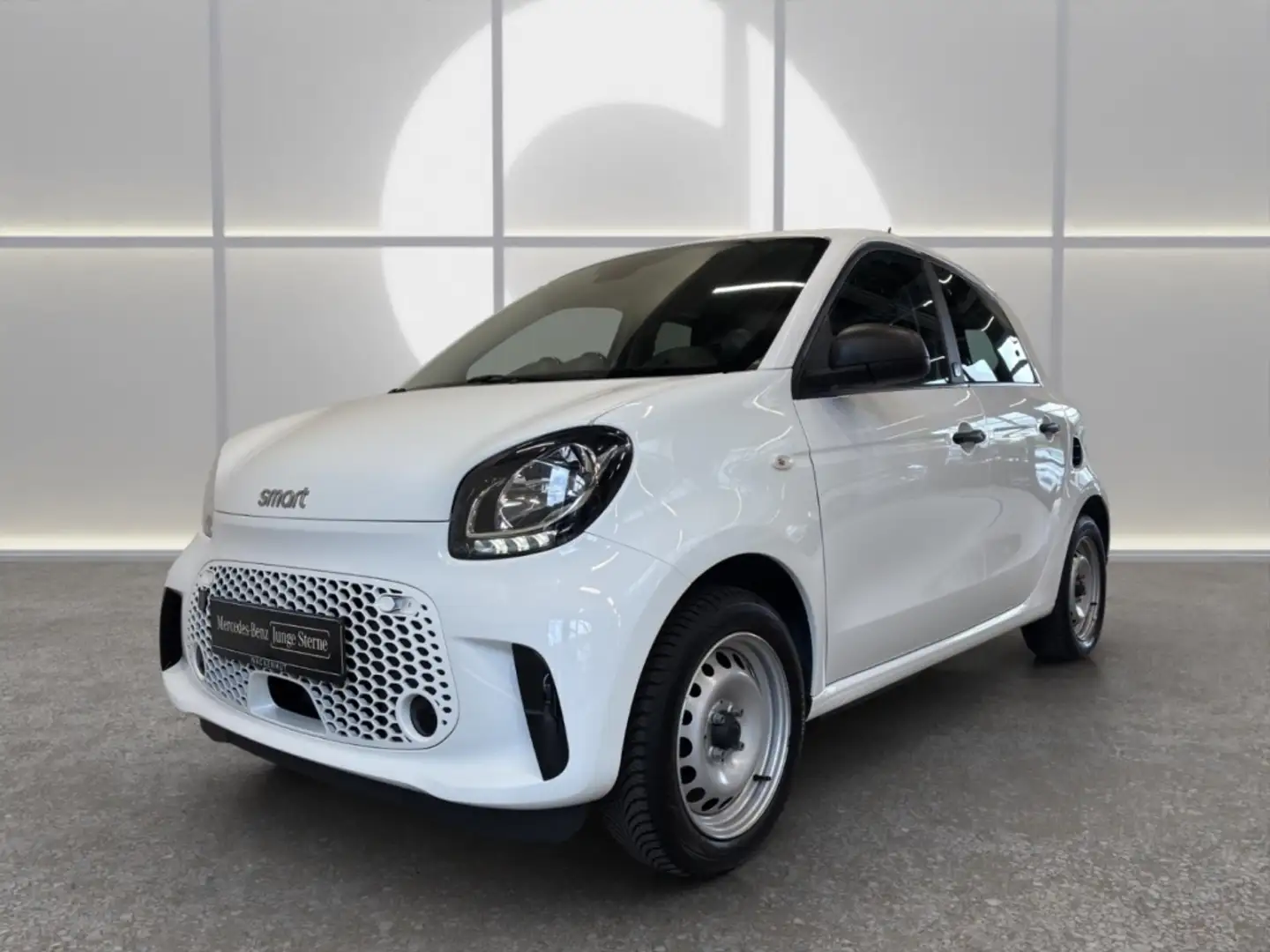 smart forFour EQ COOL&AUDIO+DAB+LADERAUMABDECKUNG+KLIM Weiß - 1