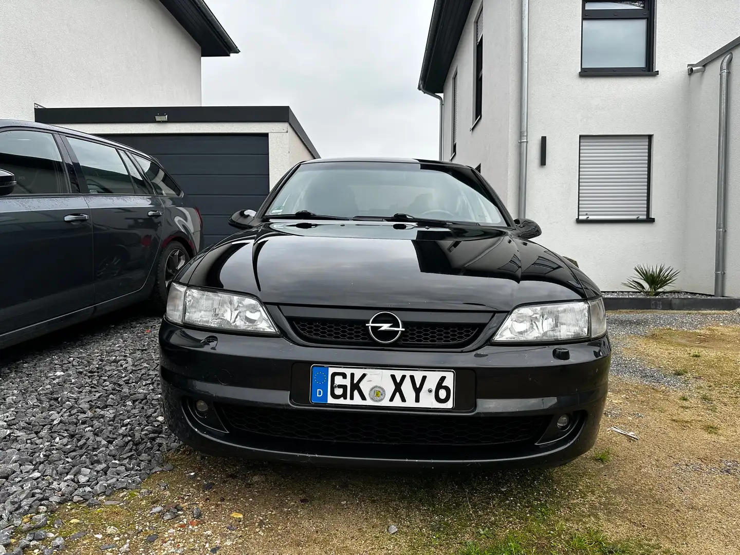 Opel Vectra Vectra 1.8Sport Negro - 1