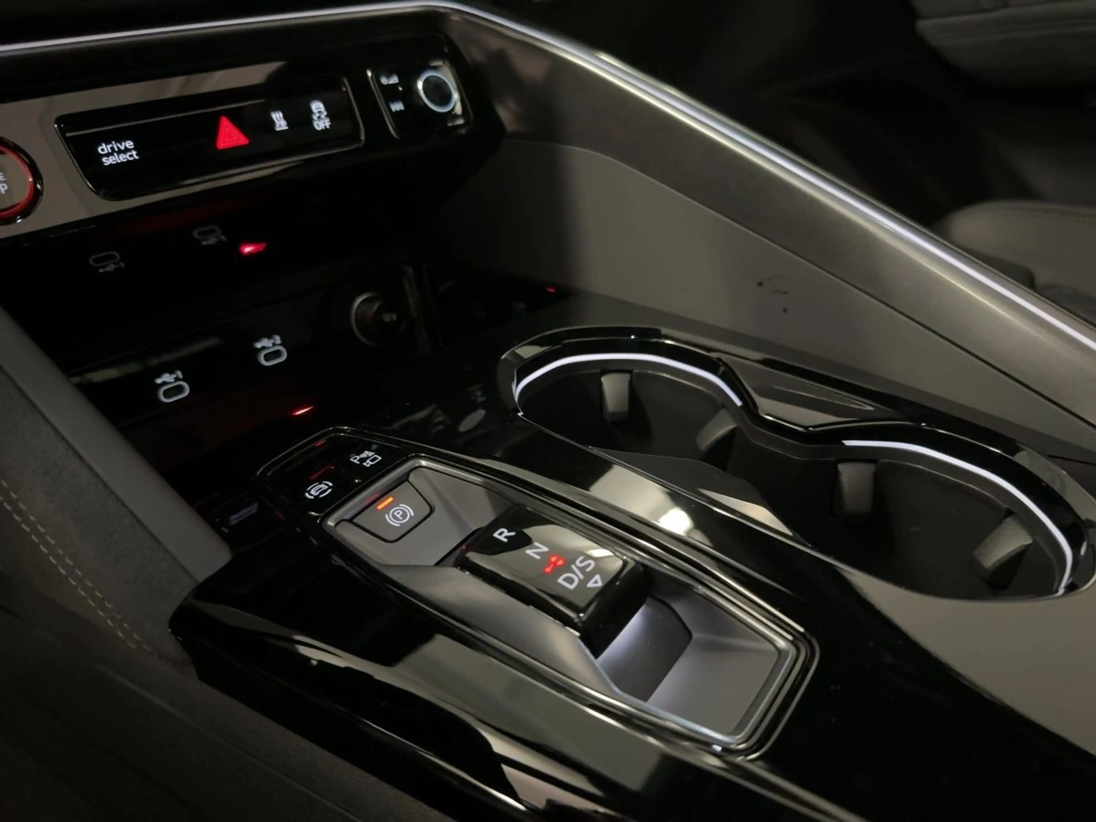 Audi SQ5 TFSI S tr. ABT Umbau / ABT Power R — photo 15