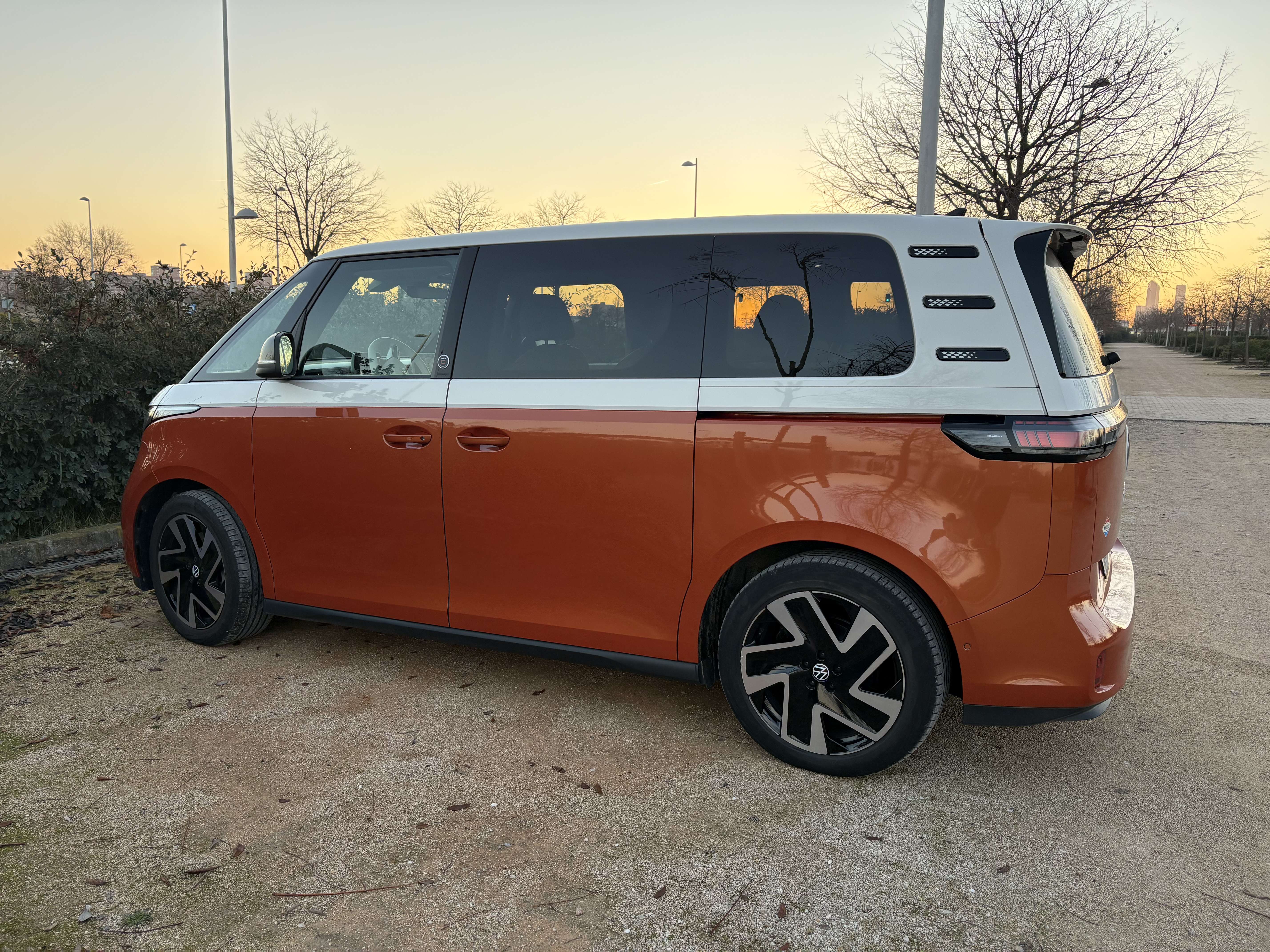 Volkswagen ID. Buzz ID.Buzz 1st Edition 150KW 77Kwh - foto 1
