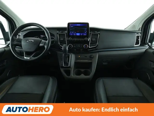 Ford Tourneo Custom view 12